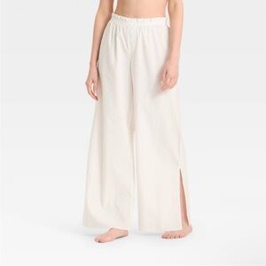 Colsie Women's Poplin Swiss Dot Pajama Pants White